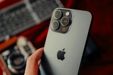 iPhone avec capteur 200 MP : Apple teste mais reporte à 2028