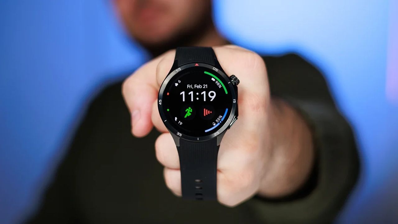 OnePlus Watch 4 : sa boîte leak et révèle des infos croustillantes