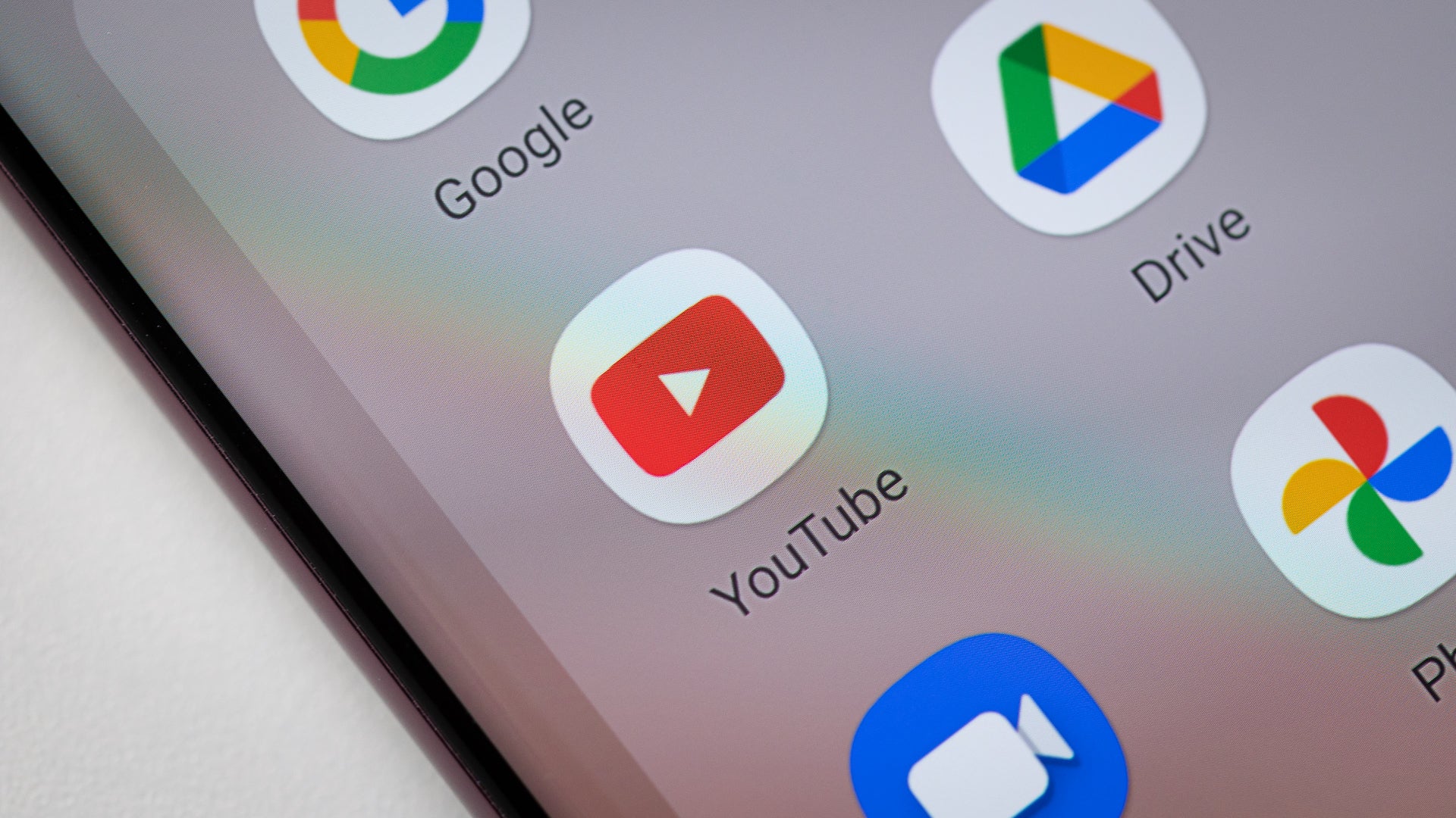 YouTube reconnaît ses pubs de 90 secondes non-skippables