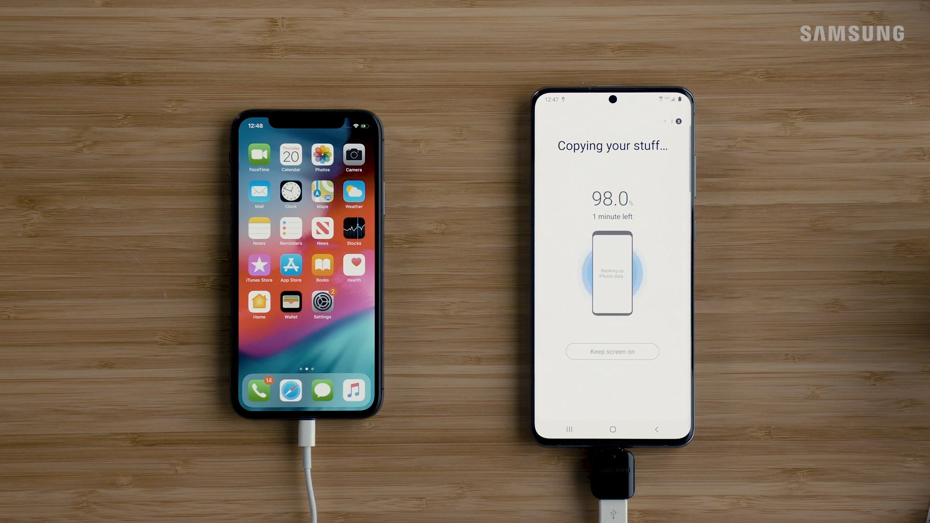 Apple demande l'aide de Samsung pour prouver qu'elle n'enferme personne