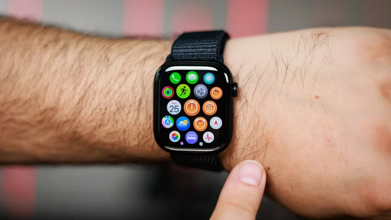 L'Apple Watch Series 11 perd 100€ et devient enfin accessible