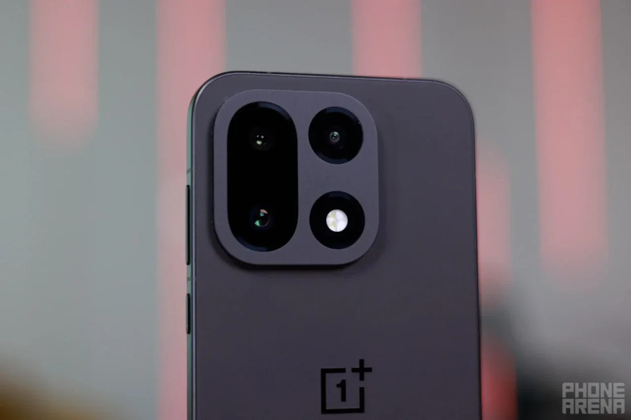 OnePlus 15 : cette promo avec cadeau offert est un appel du pied
